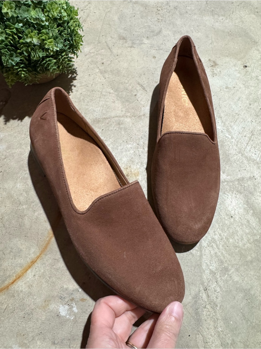 Vionic NWT Willa II Flats Loafers Shoes Women Size 6.5 Brown Suede Leather Fall
